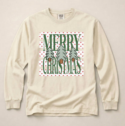 Merry Christmas in Green Long Sleeve Tee
