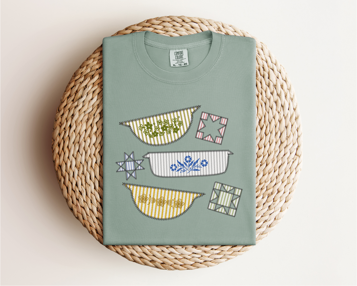 Pyrex Dish Tee