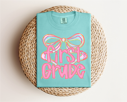 Poppy Pink Bow Grade Level Tee